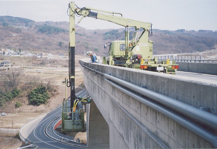 長栄工業とは